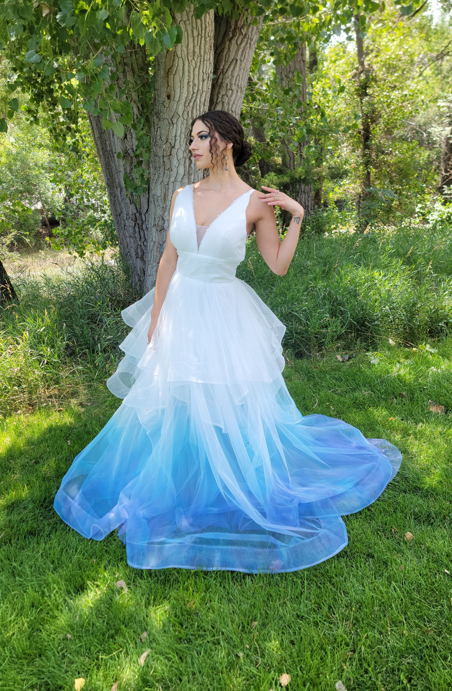 Custom made deep V ombre cascading wedding dress Custom made deep V ombre cascading wedding dress