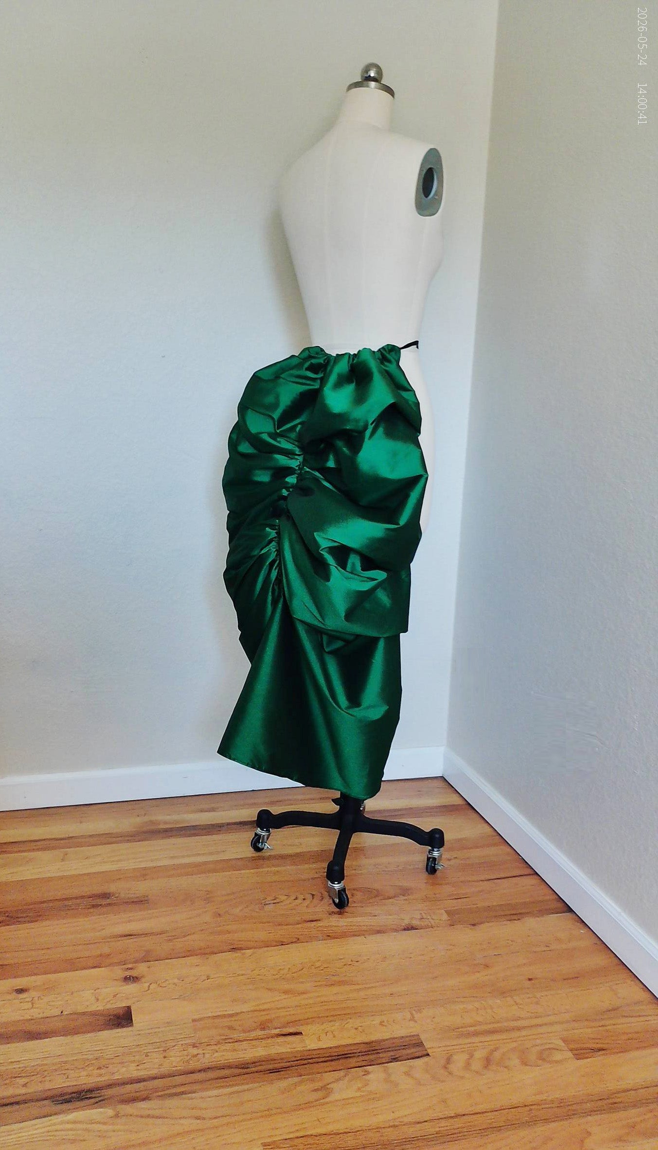 Digital Download Sewing Pattern Tie-On Bustle